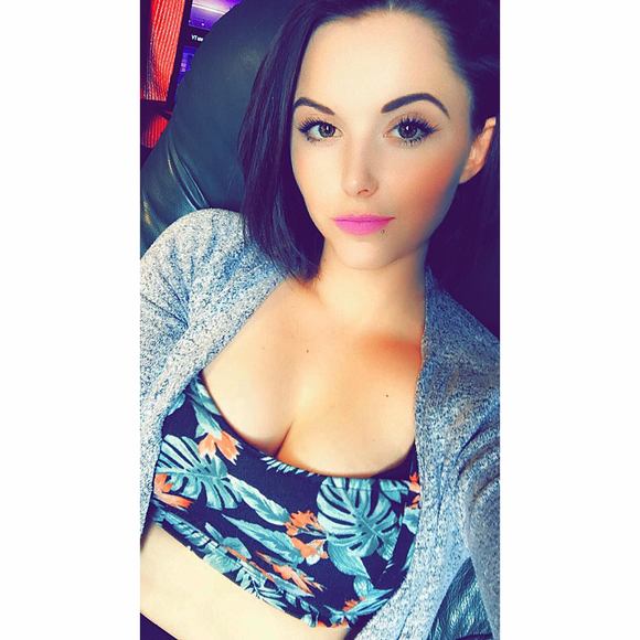 Meet your Posher, Jenna - Picture 1 of 1